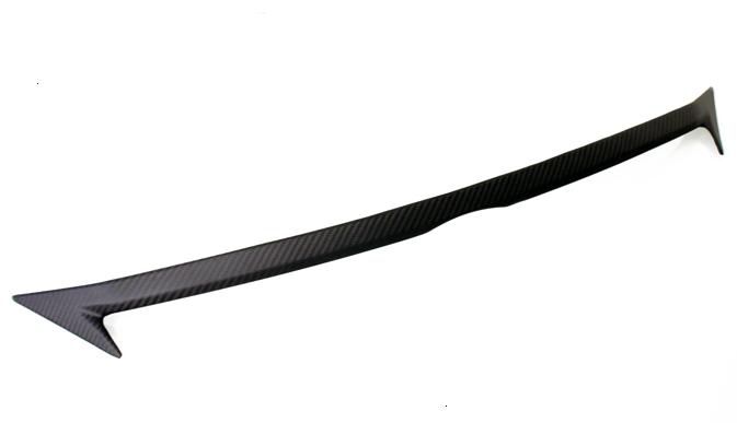 CT200h 11/-  Carbon Hood lip