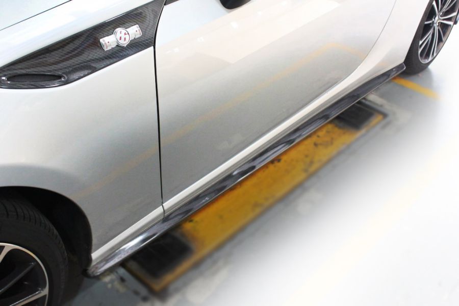 Toyota GT 86 / BR-Z CS-Style Side Skirts Carbon