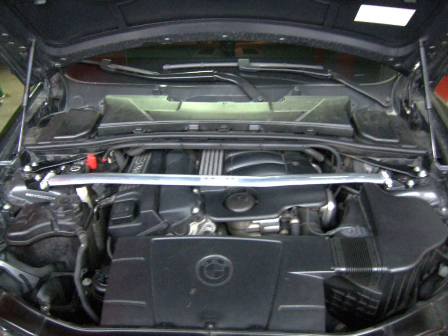 3 series ( E90 ) Front (up) strut brace