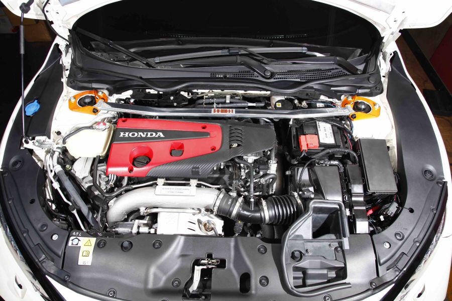 Honda Civic 17/- FK(8) 5drs ( Type-R ) Front (up) strut bar alu.