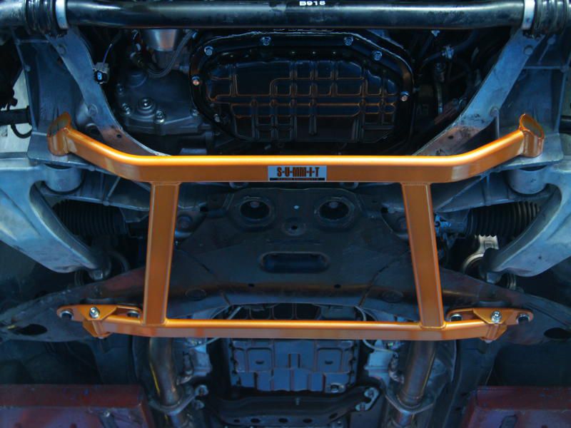 FX35/45 ( S51 ) Front Cross-Member Brace lower