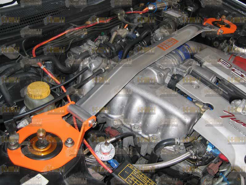 Skyline GTS-t R34 98/- Front (up) strut bar alu ( polished )