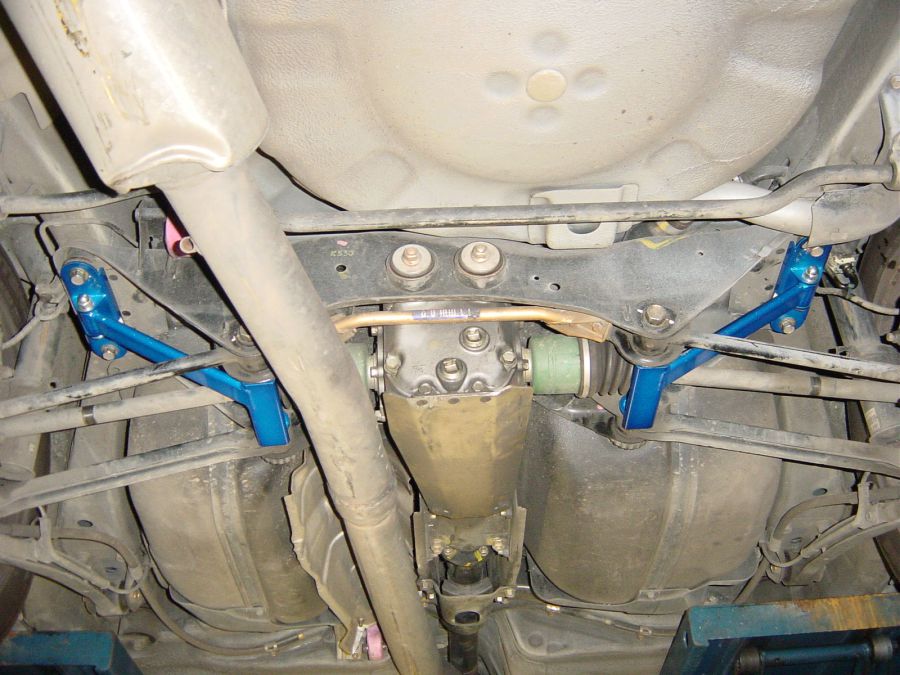 Impreza 96/01 GC8 GT Rear subframe "T" reinforcement link