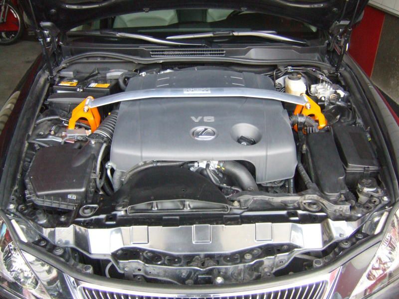 IS220/250 06/- Front ( up ) strut bar