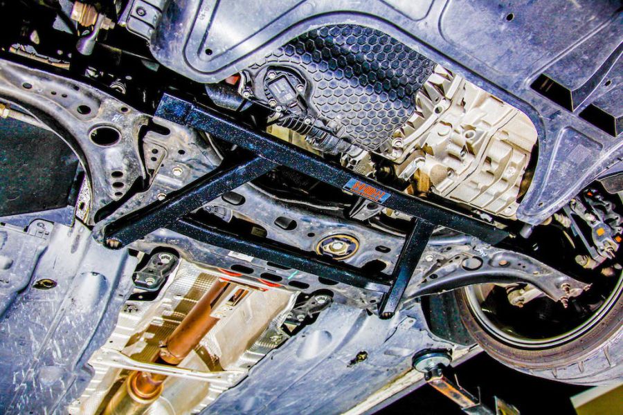 Front lower cross member VW Golf VII 2012/-
